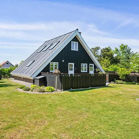 Charming, Well-Maintained Holiday On Two Levels Home Near Ebeltof Ebeltoft